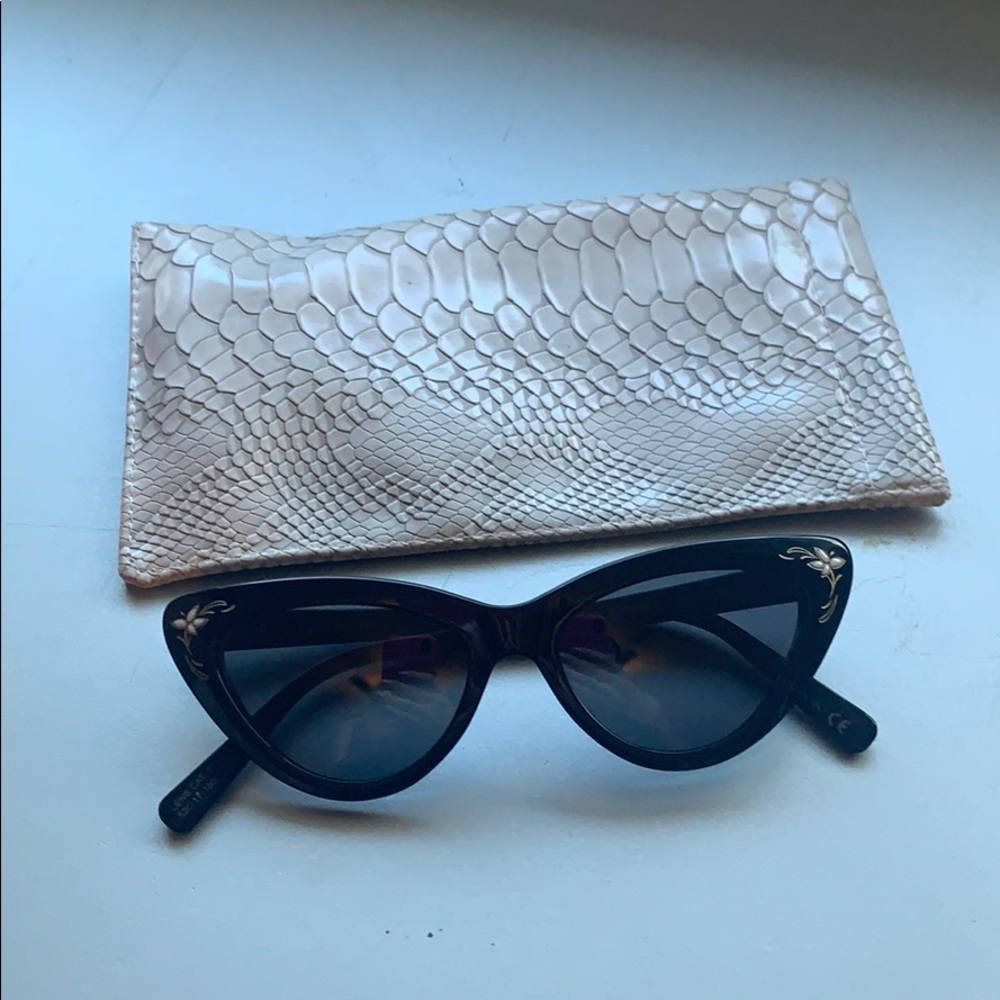 D’blanc X AMUSESOCIETY Amuse  A MUSE